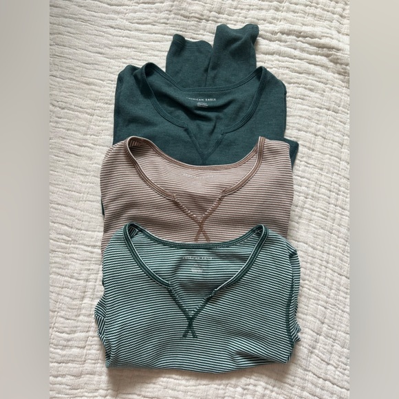 3 American eagle cropped shirts - Picture 1 of 4